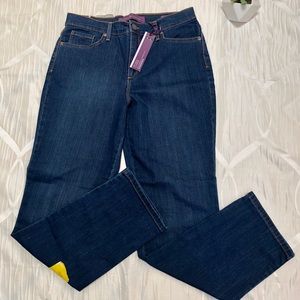 ✨Gloria Vanderbilt Amanda jeans✨